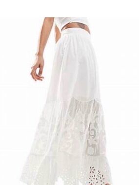 Abercrombie & Fitch White Lace Maxi Skirt
